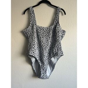 Good American Always Fits Modern One-Piece Swimsuit White Leopord Size 2XL/3XL